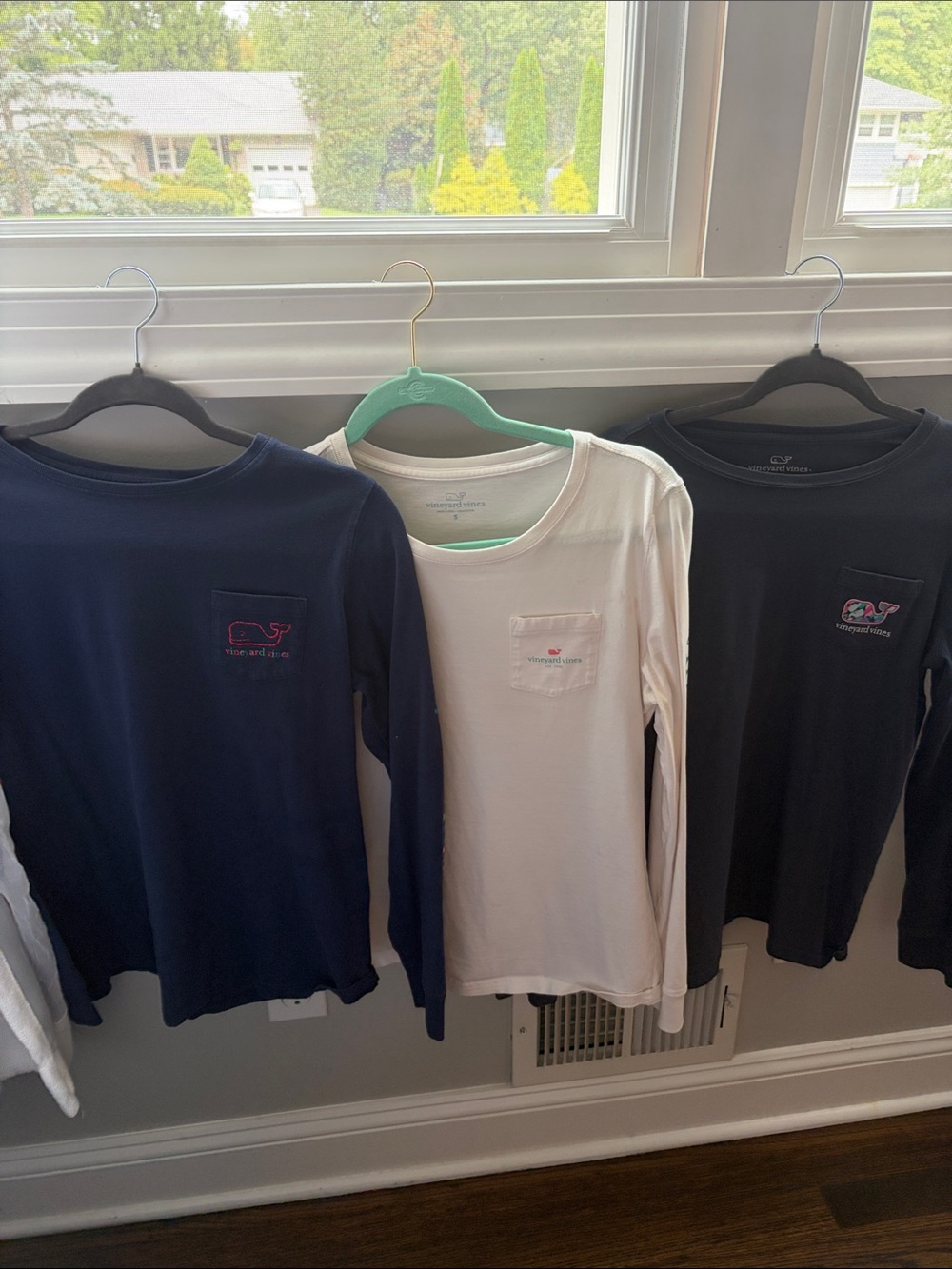 Vineyard Vines blunde of  Long-Sleeve Pocket Tee - Navy, White, Blue
